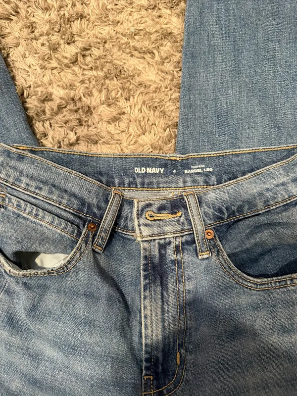 Old Navy Barrel Jeans - Image 2