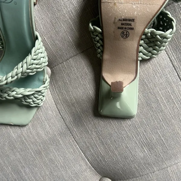 D Mint Green Braided Leather Open Toe Slip On Heels Size 5.5 - Image 7