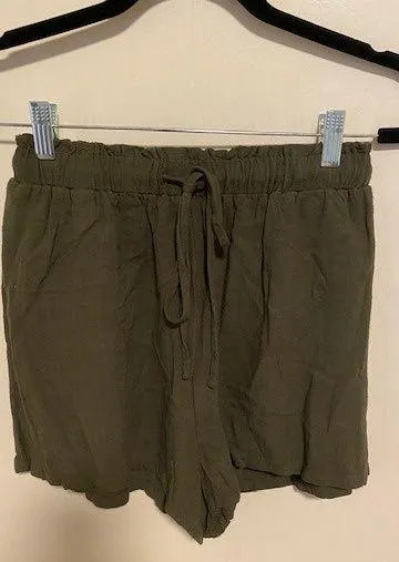 Princess Polly Wheatly Shorts Khaki 4 - Image 3