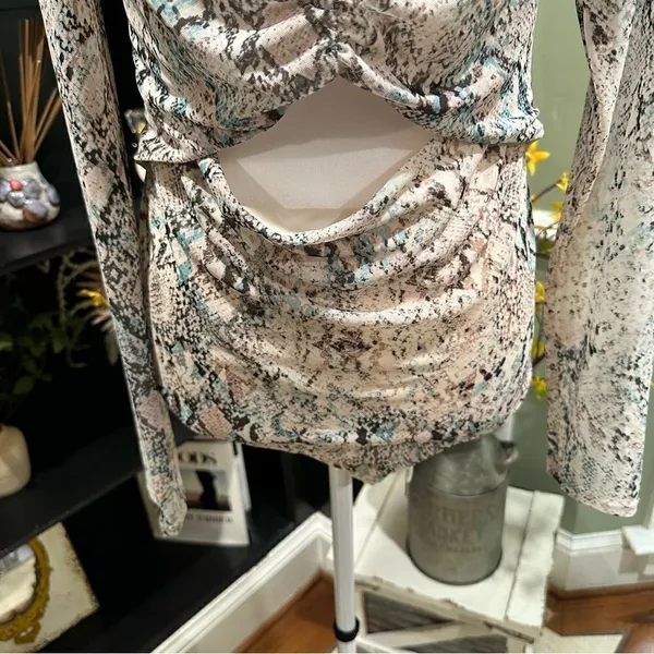 AFRM X Nordstrom Snake Skin Print Cut Out Bodysuit Size M - Image 4