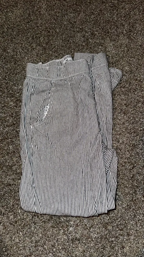 Hollister Pants - Image 3
