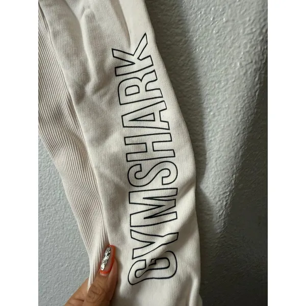 Gymshark cropped hoodie size medium sportswear sweater - Image 3