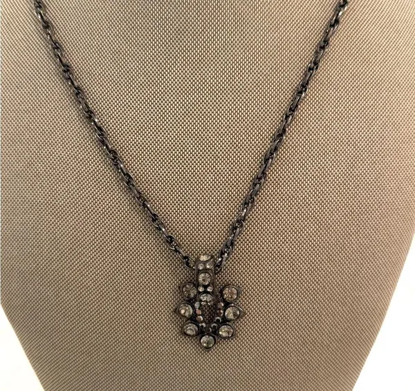 Elegant Black Greenish Rhinestone Pendant Necklace - Image 4
