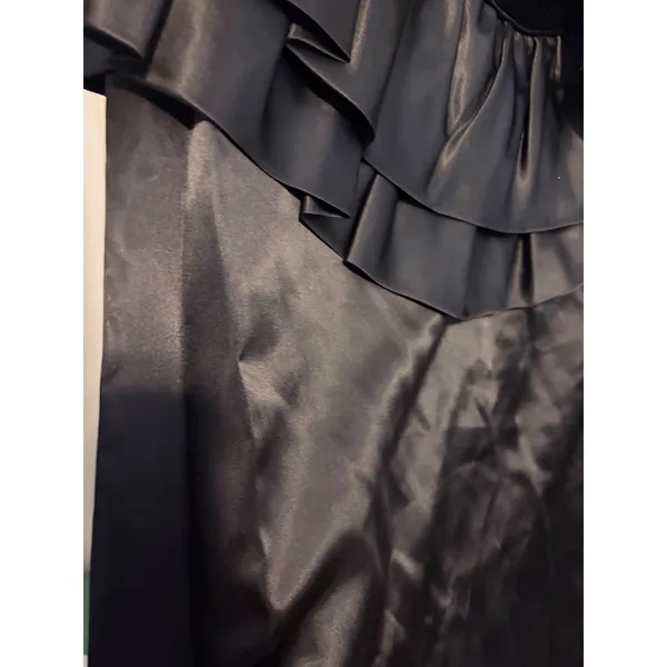 Vintage 1980s Black Velvet Evening Gown Puff Sleeve Ruffle‎ Skirt Formal Dress - Image 4