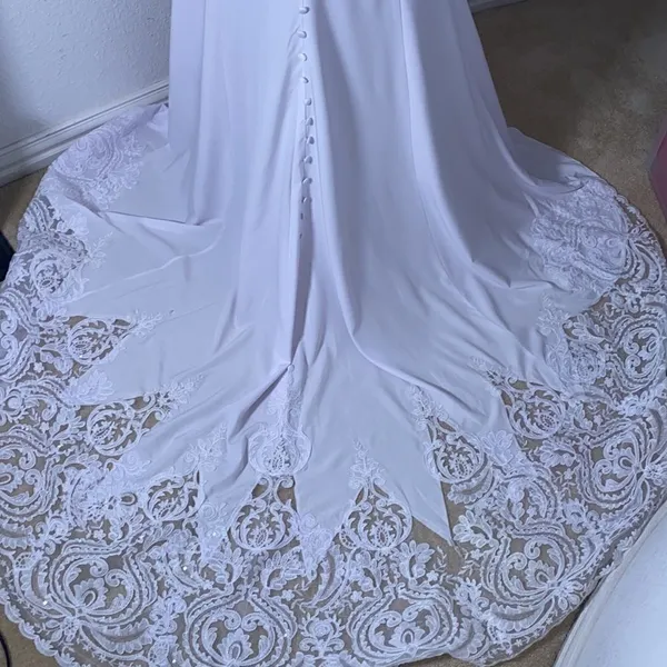 Women’s White Wedding Dress Size 10 NWOT - Image 5