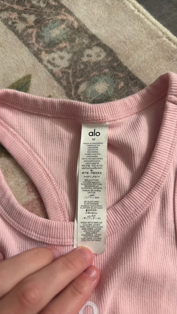 Alo Yoga Tank Top Racerback Pink - Image 4
