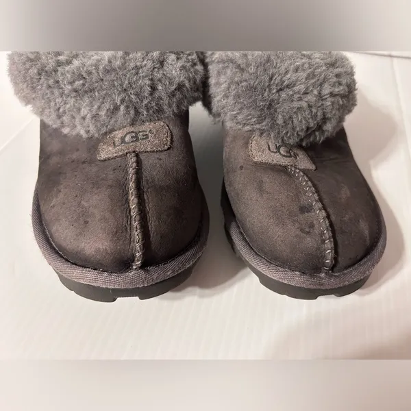 UGG Women's Charcoal Sheepskin Slippers women size 7 - Image 5