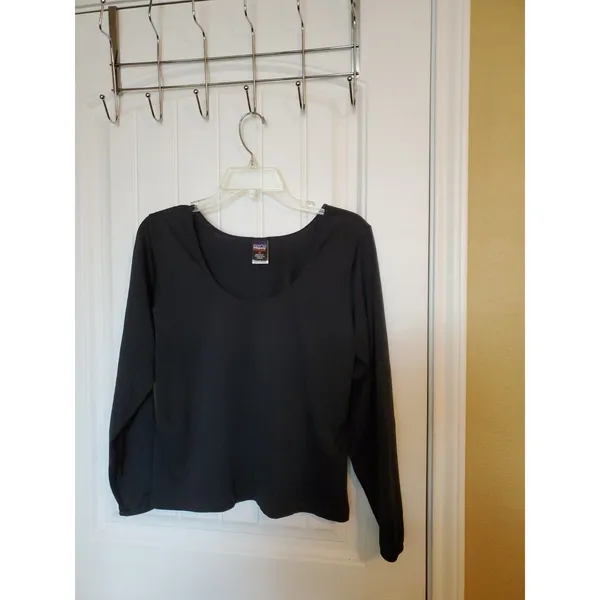 Patagonia Capilene Baselayer Long Sleeve top Size M Black Made In USA - Image 8