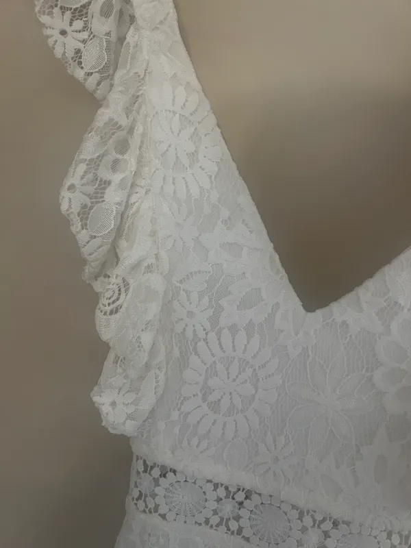 Selfie Leslie SHORT STORY RUFFLE STRAP CRISS-CROSS BACK DRESS FLORAL LACE WHITE - Image 9