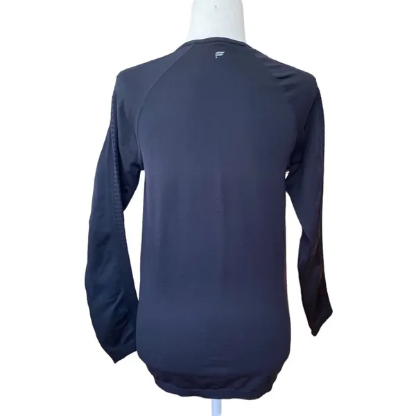 Fabletics Sync long-sleeve black perforated stretchy seamless top Size Medium M - Image 5