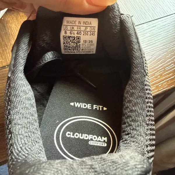Adidas Sneakers 141 - Image 4