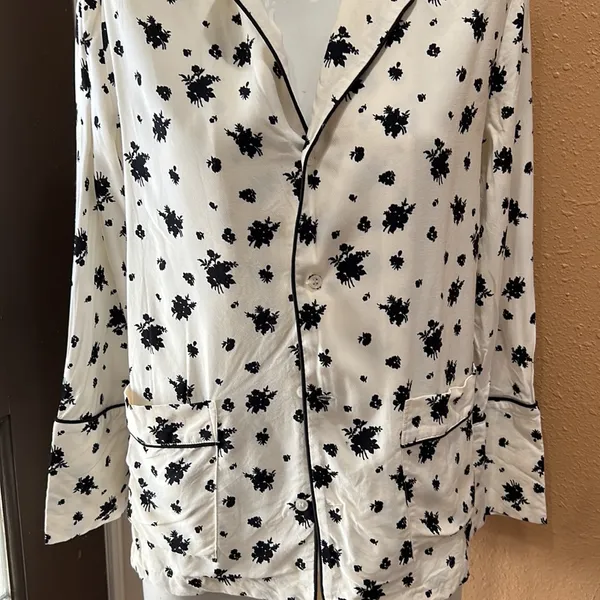 & other stories white floral button up shirt - Image 4