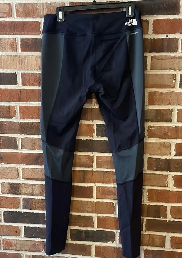 North face Black and Gray Leggings Medium - Image 2