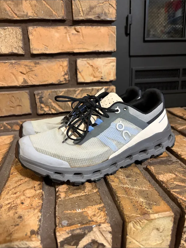 On Cloudvista Women’s Trail‎ Running Shoes Alloy/Black Size 8 - Image 4