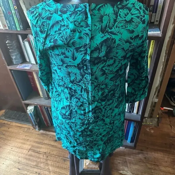 Anthropologie Maeve green square neck sz 4 mini dress - Image 3