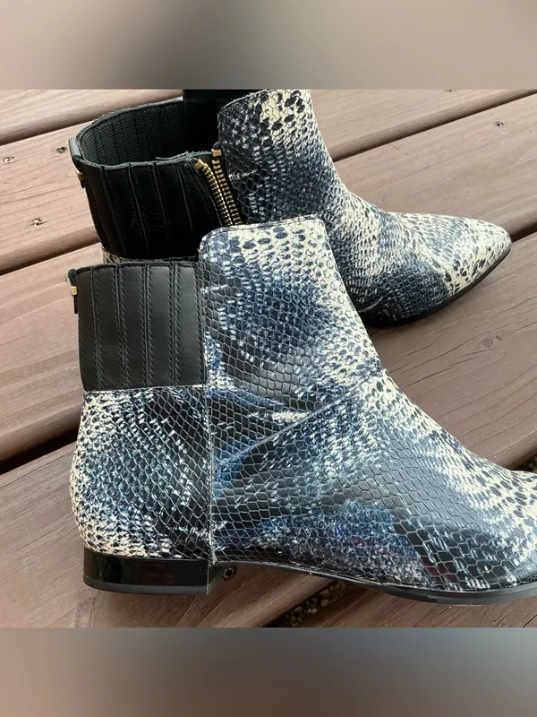 Calvin Klein Snake-Print Pointed Toe Ankle Boots 🪻🪻 - Image 12