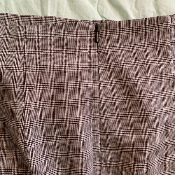 Zara Black & White Houndstooth mini Skirt with Bow Knot - Image 14