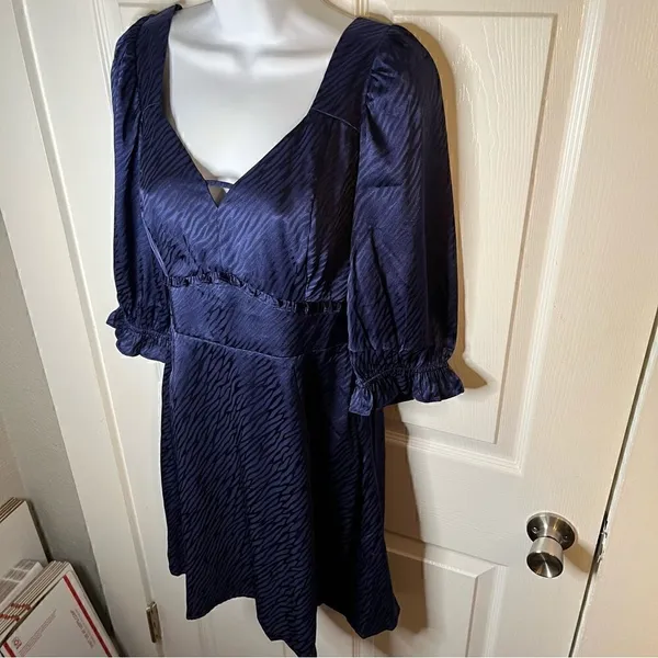 Collective Concepts Zebra Jacquard Mini Dress Satin Blue M - Image 6