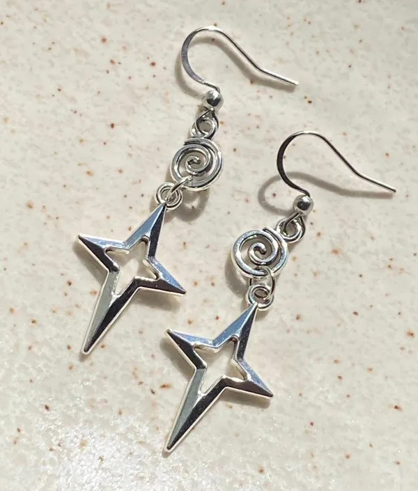 Handmade sparkle star & swirl grunge y2k street style dangle earrings💫🌀 - Image 6