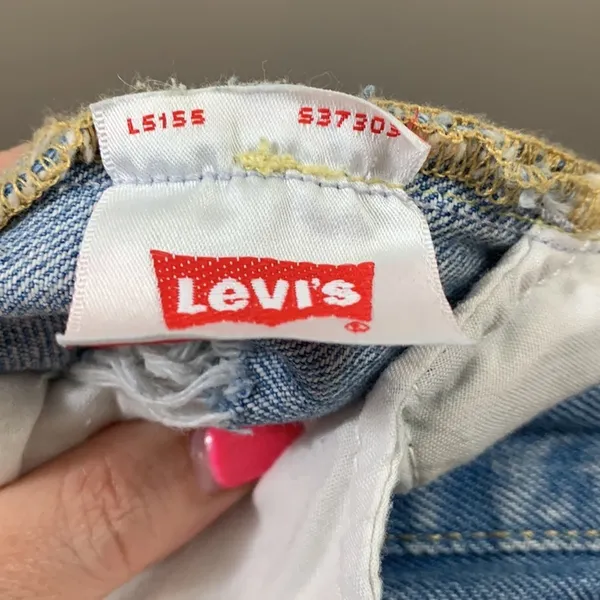Levi's Premium 501 Button Fly Distressed/Ripped Light Wash Cutoff Jean Shorts - Image 6
