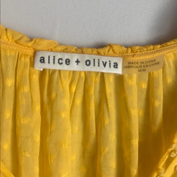 Alice + Olivia Julius flutter sleeve blouse Medium - Image 7