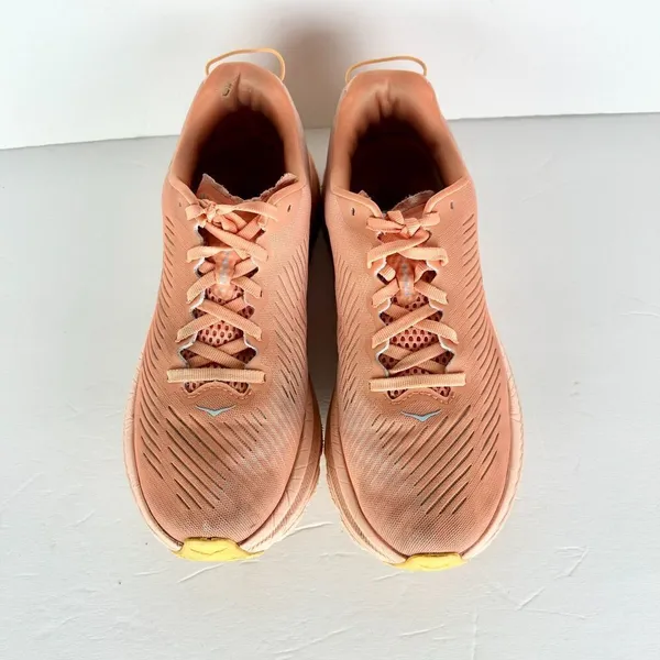 Hoka One One Rincon 3 Athletic Sneakers Size 8.5 Shell Coral Peach Parfait - Image 5