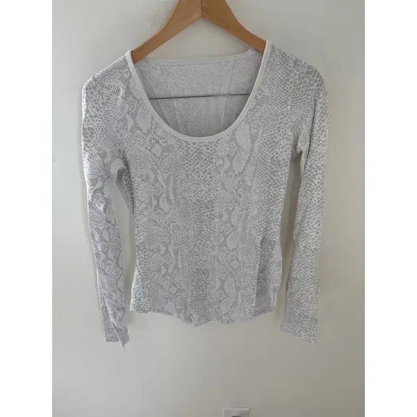 Lululemon Long Sleeve Top Bundle Grey Space Dye & Snakeskin Animal Print Size 4‎ - Image 5