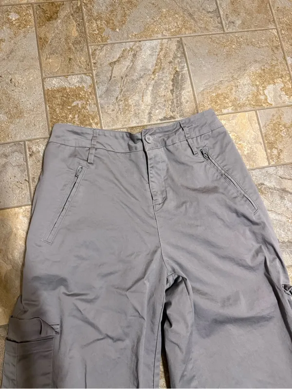 Edikted | Gray Lilac wide leg cargo pants size medium. - Image 4