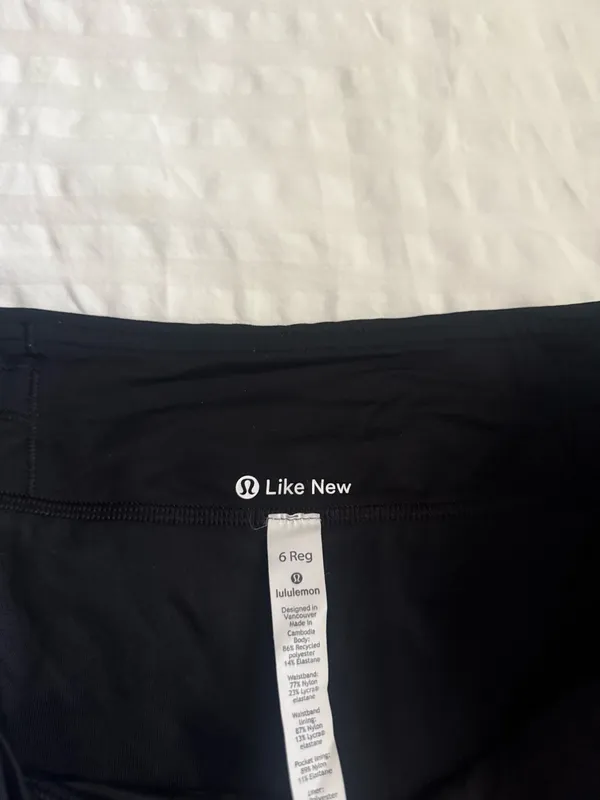 Lululemon like new shorts  - Image 2