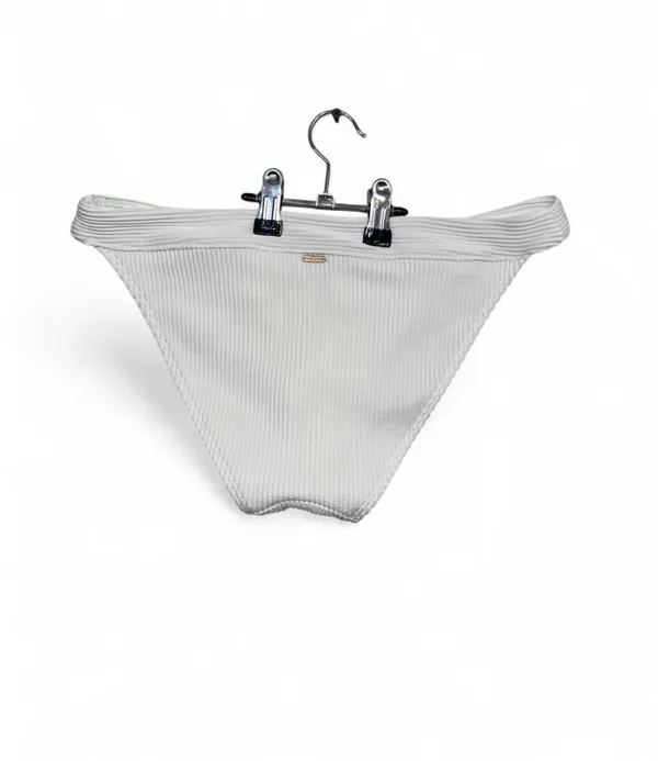 Hollister Co. white ribbed bikini bottoms #swimwear #beachwear - Image 2