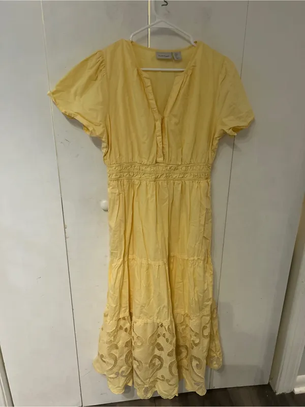 Haute Hippie Pale Yellow Midi Dress with Lace Trim - Image 2