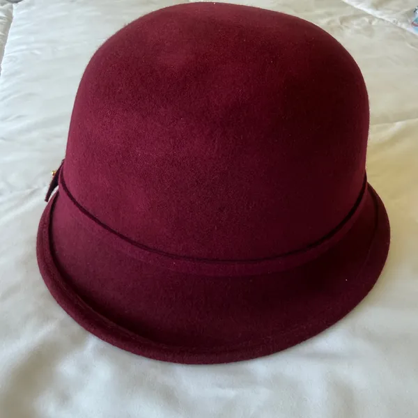 Y2K Burgundy Wool Cloche Hat w/ Rhinestone Bow – Vintage Glam Beaded Winter Hat – NWT Elegant Statement Hat - Image 2