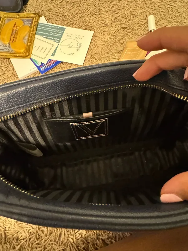 Victoria's Secret Crossbody Purse navy - Image 2
