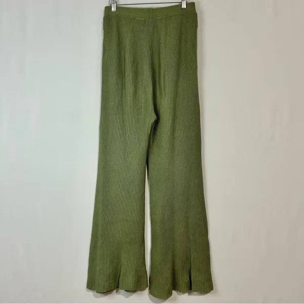 In Loom Women’s Knit Flare Pant Olive Green Size Medium USED - Image 7