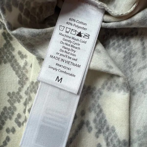 NEW Lularoe Leah Snakeskin Tunic Size Medium - Image 3