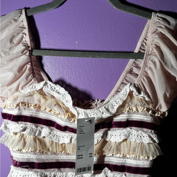 Kimchi Blue Ruffled Square-Neck Crop Top in Blush with Purple Accents - Image 7