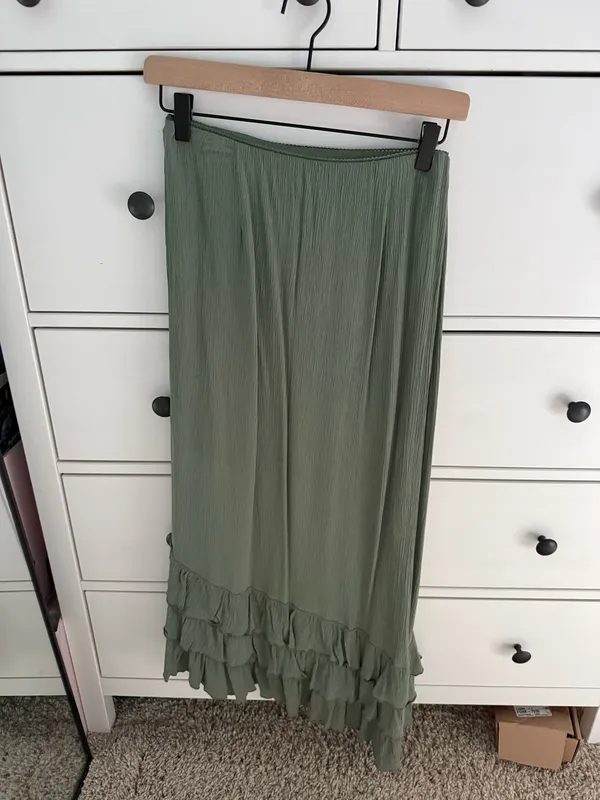 Aeropostale Green Midi Skirt - Image 2