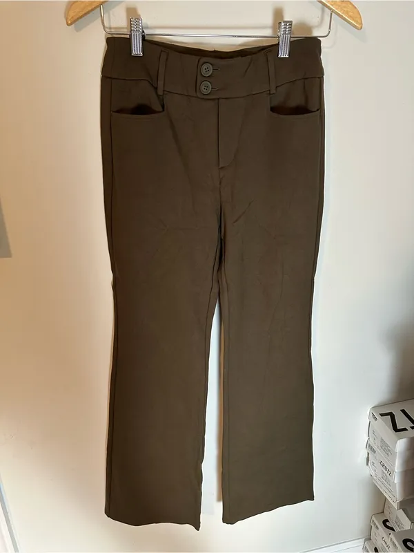 NWOT Halara bootcut stretch work pants brown small - Image 2