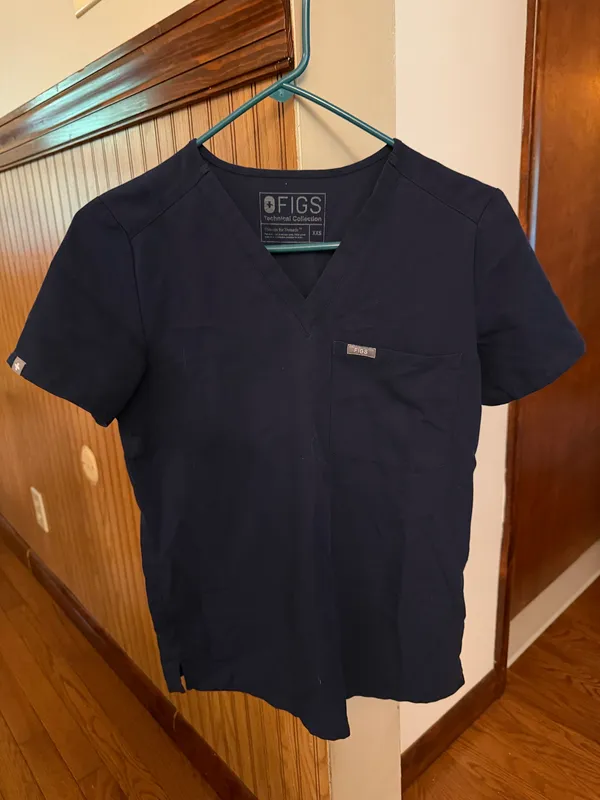FIGS Scrubs Set - Image 3