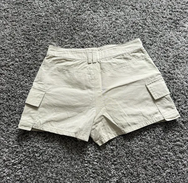 Zara Cream Cargo Skort Shorts - Image 5