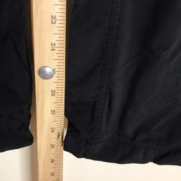 The‎ North face ladies nylon convertible pants size 8 - Image 7