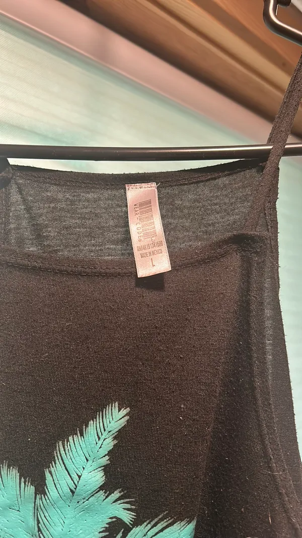 Black tank top Size L - Image 2