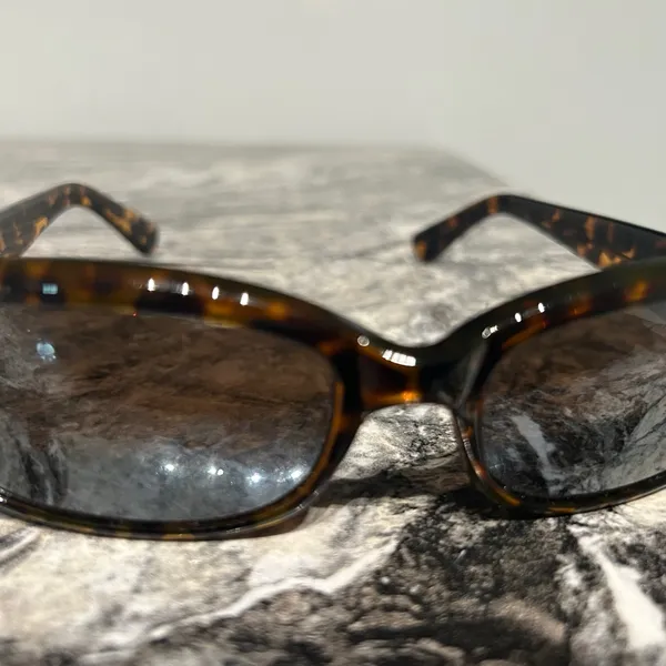 Tortoise Shell Sunglasses Brown - Image 12