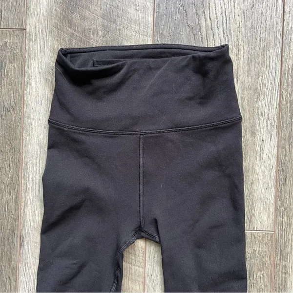 Lululemon High Rise Reveal Precision Tights in Black Size 2 Laser Cut Mesh Leg - Image 5