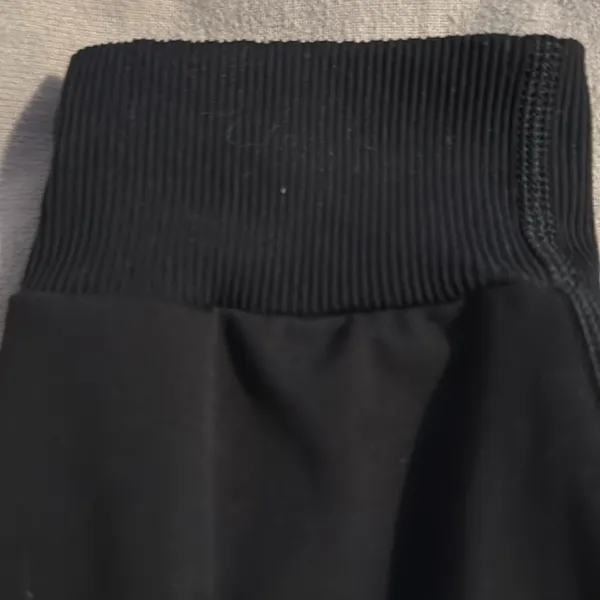 Vuori Black High-Waisted Leggings - Image 2