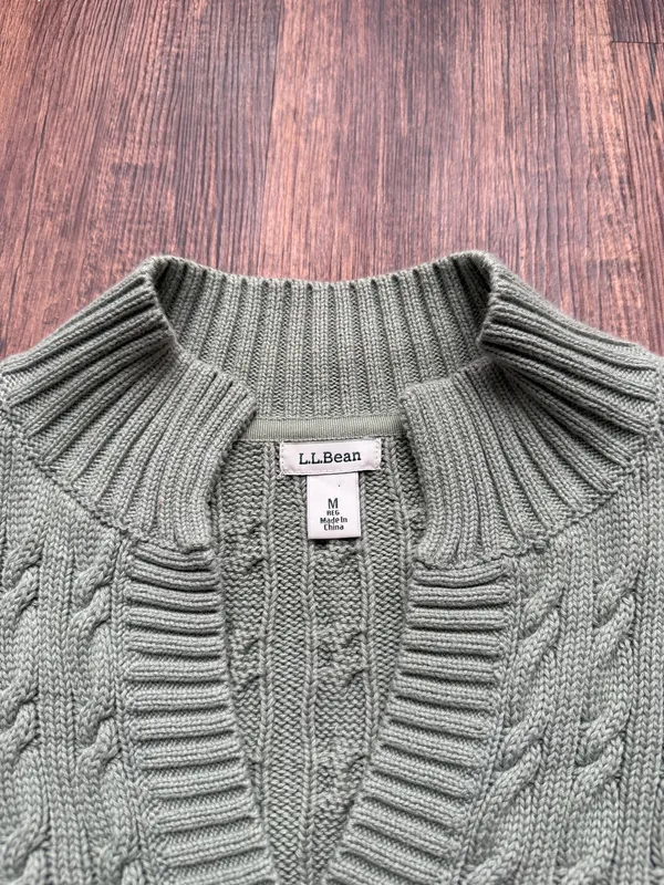 LL Bean Women’s M Sage Green Cotton Cable Knit Sweater Notch V-Neck Pullover - Image 5