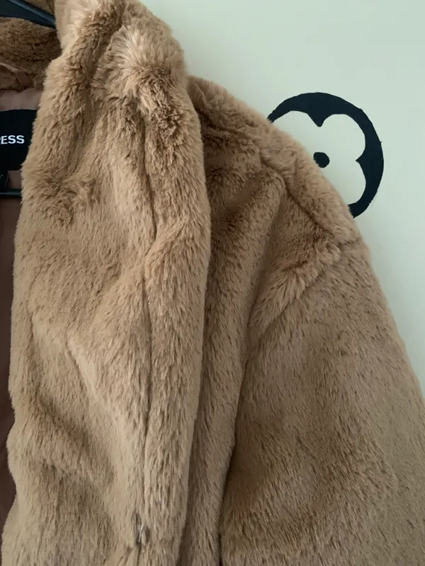 EXPRESS Faux Fur Coat - Image 3