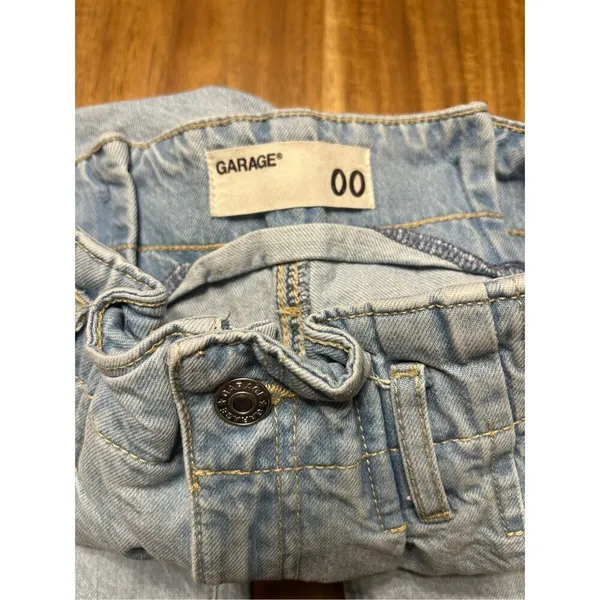 Garage Women's Juniors Size 00 Blue Straight Leg Medium Wash Denim Jeans - Image 3