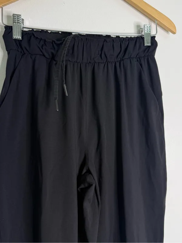 Lululemon Black Jogger Pants Women’s Size 4 Pull On Stretch Athletic - Image 3