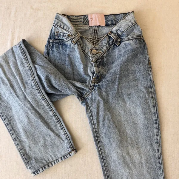 Revice Denim Jeans Womens‎ 24 Light Wash Blue Crossover Waist Straight Leg - Image 10